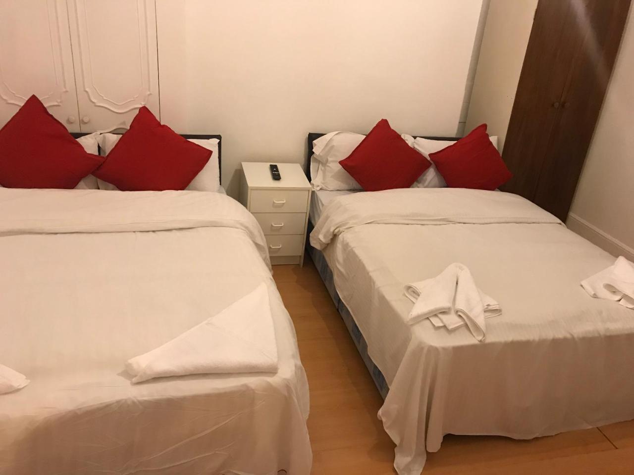 לונדון Poplar Guest House מראה חיצוני תמונה