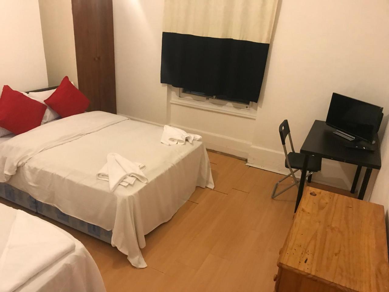 לונדון Poplar Guest House מראה חיצוני תמונה