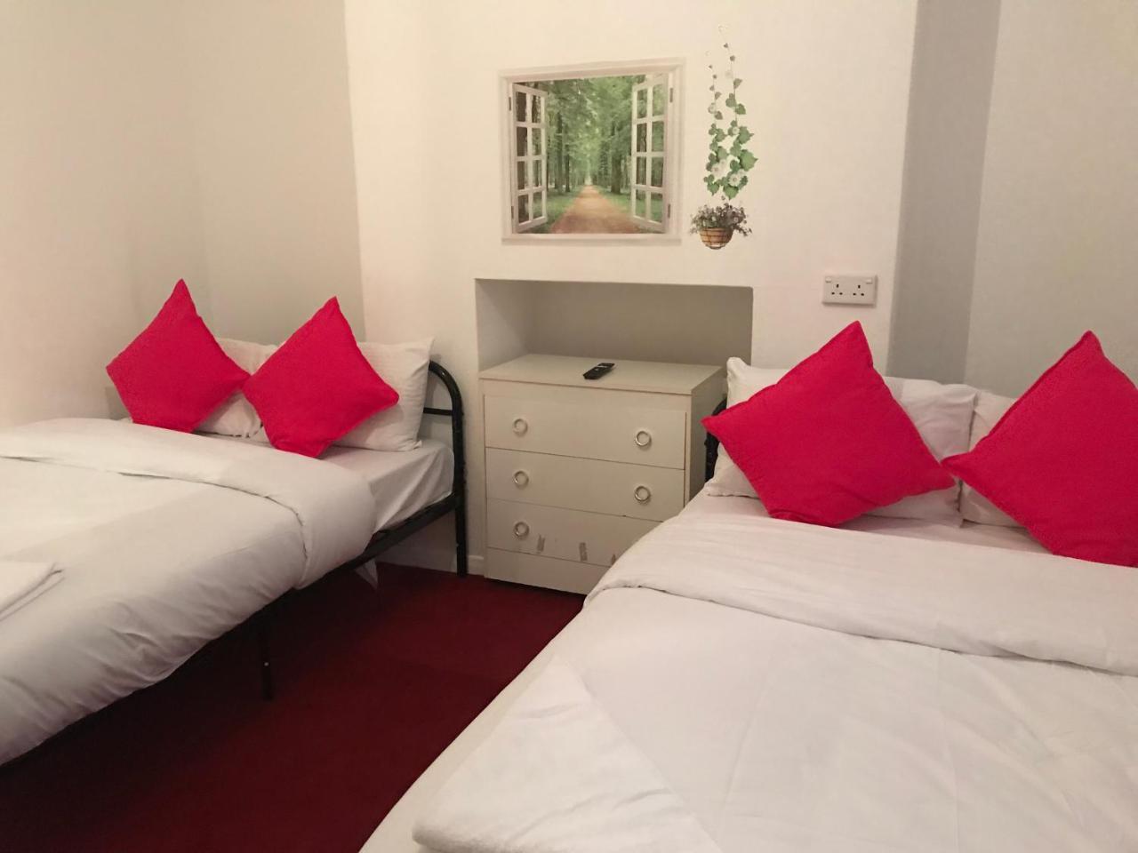 לונדון Poplar Guest House מראה חיצוני תמונה