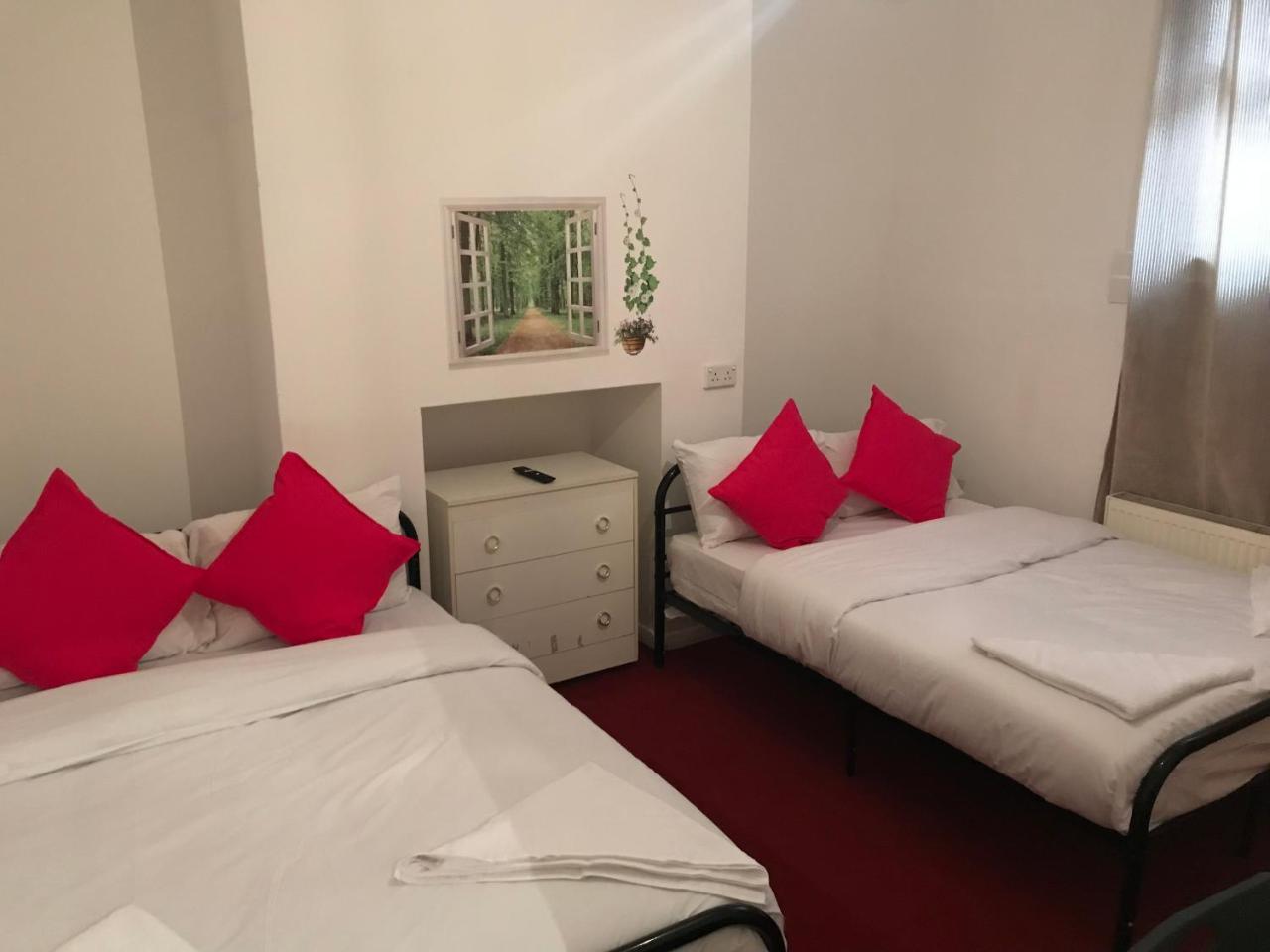 לונדון Poplar Guest House מראה חיצוני תמונה