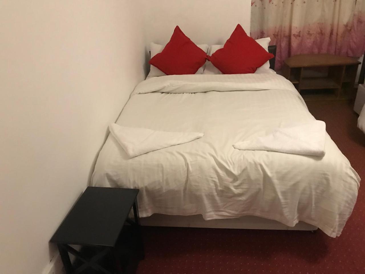 לונדון Poplar Guest House מראה חיצוני תמונה
