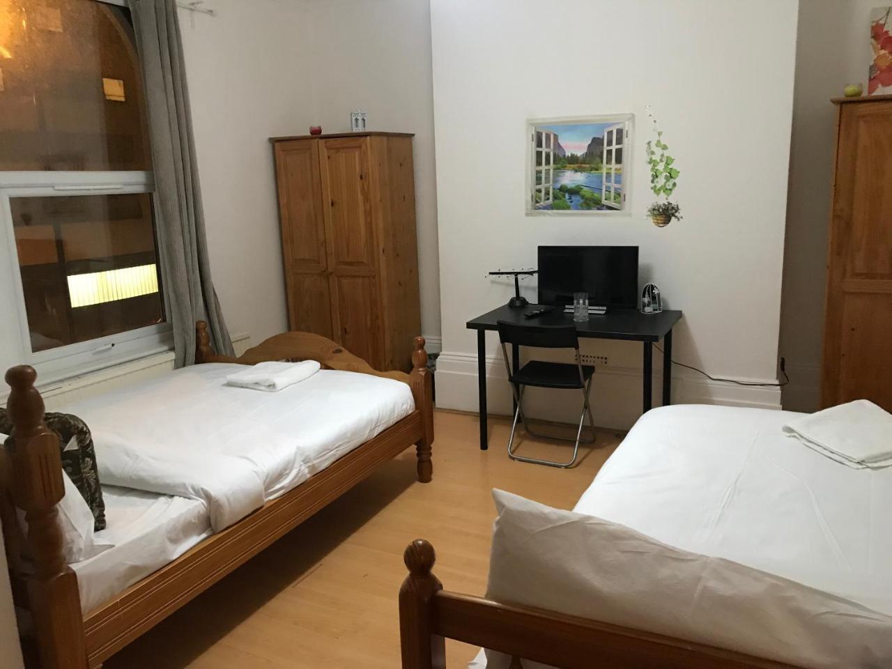 לונדון Poplar Guest House מראה חיצוני תמונה