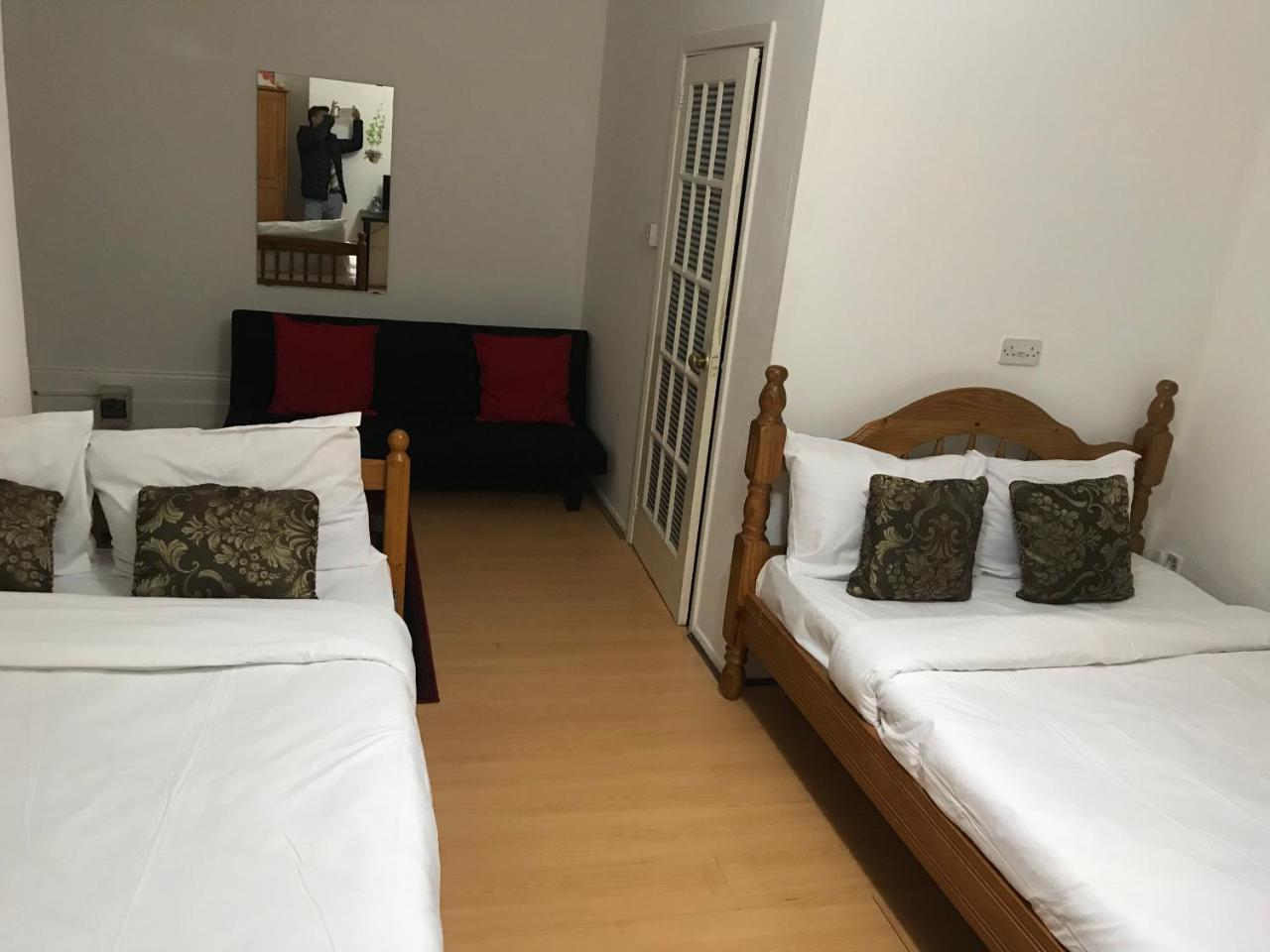 לונדון Poplar Guest House מראה חיצוני תמונה