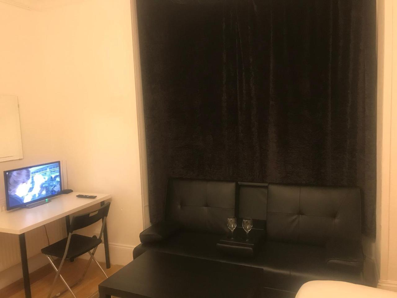 לונדון Poplar Guest House מראה חיצוני תמונה